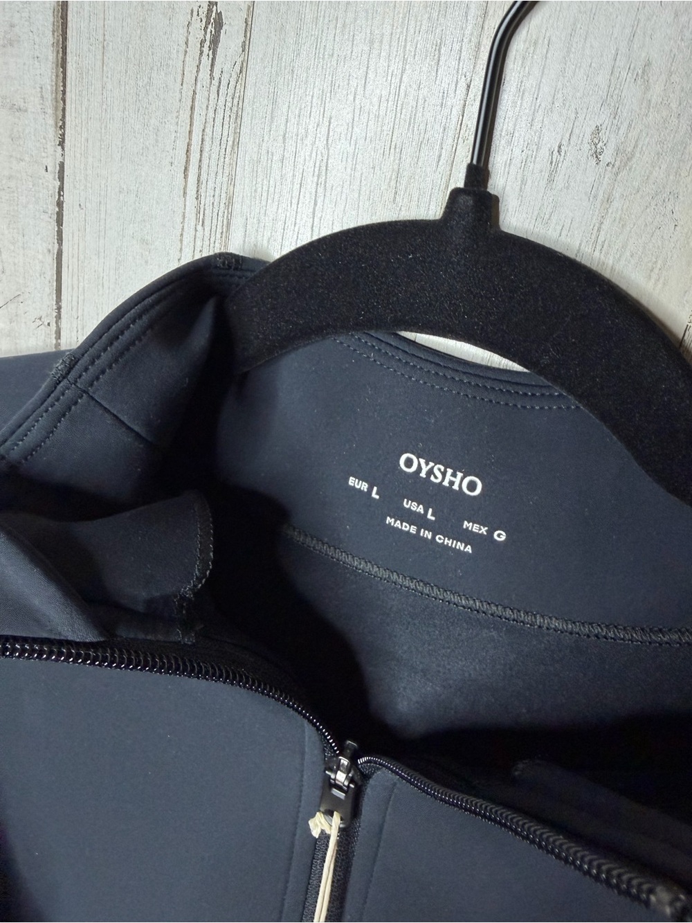 Oysho Women's Black Zip-Up Jacket - Picture 3 of 11